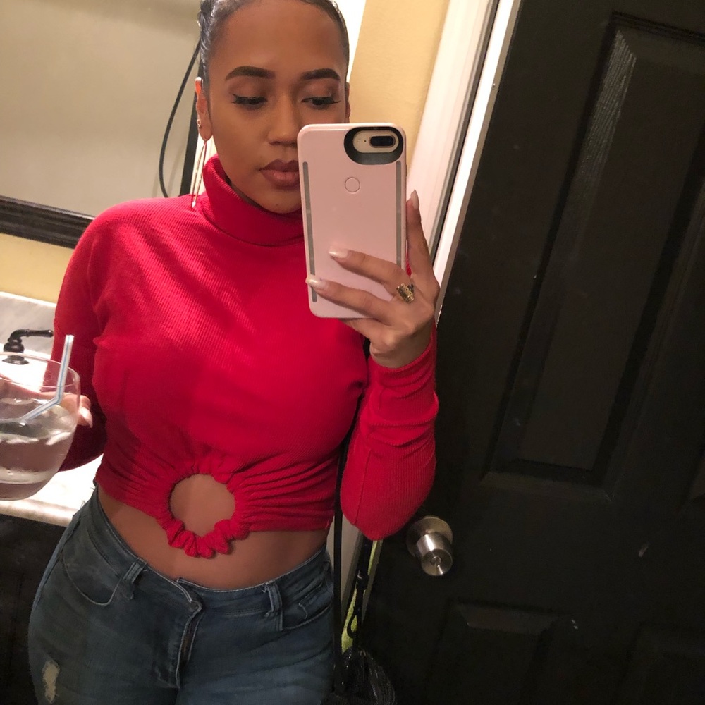 Red Crop Sweater - Picture 4 of 4